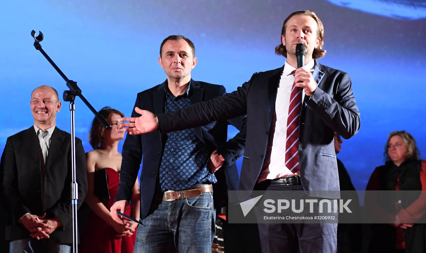 First run of movie "Salyut-7"