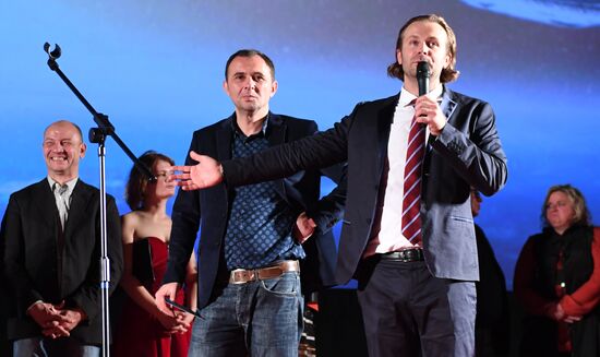 First run of movie "Salyut-7"