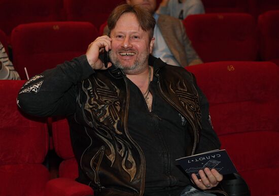 First run of movie "Salyut-7"