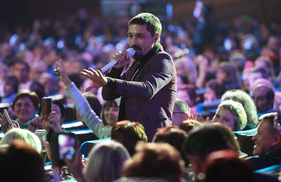 Gala marks International Teachers' Day