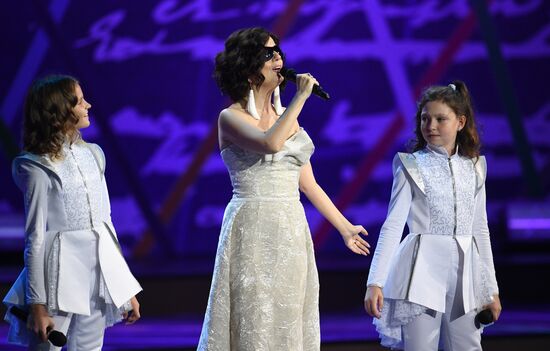 Gala marks International Teachers' Day