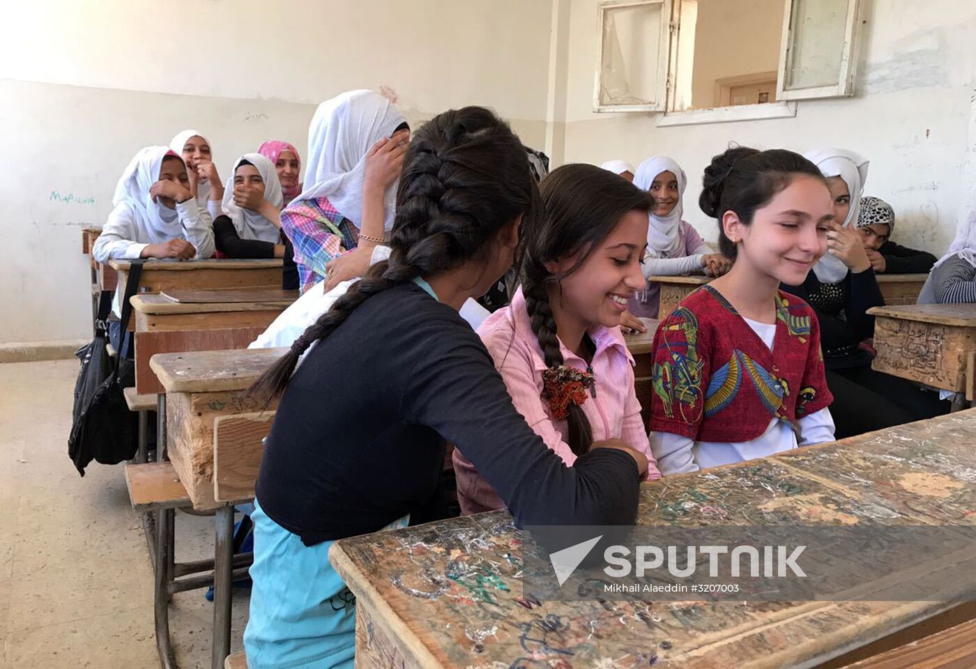 School for girls in Deir ez-Zor