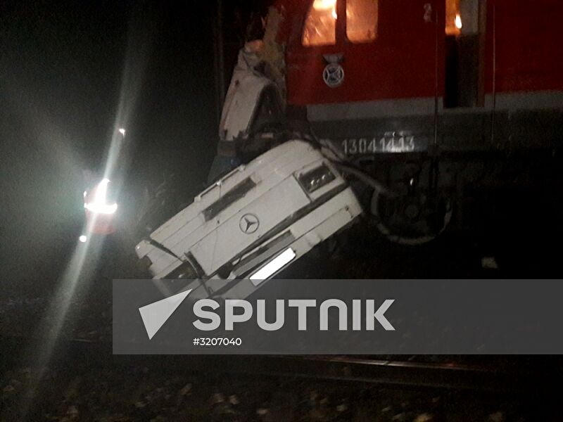 Train collides with bus at railway crossing in Vladimir Region