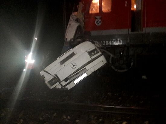 Train collides with bus at railway crossing in Vladimir Region