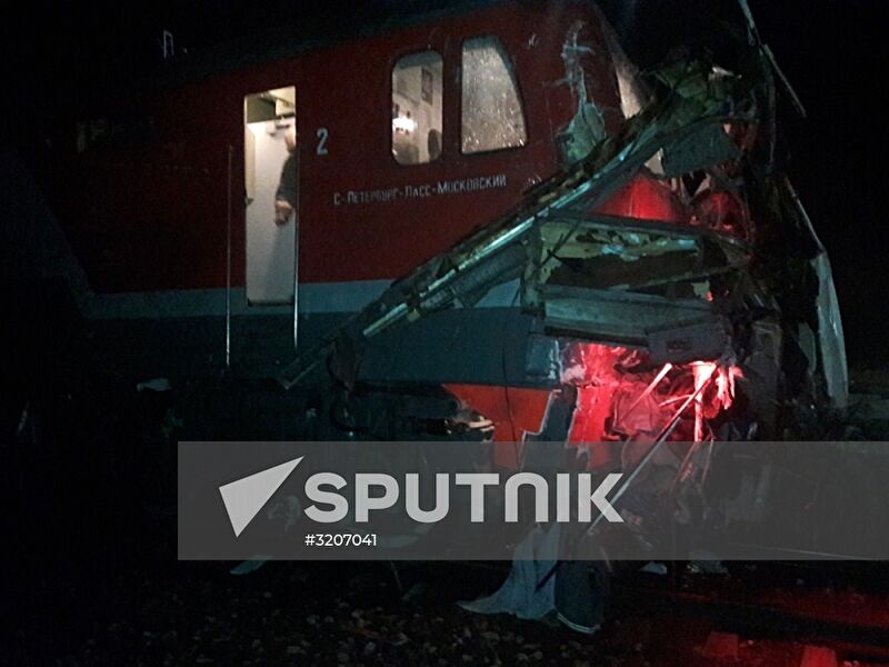 Train collides with bus at railway crossing in Vladimir Region
