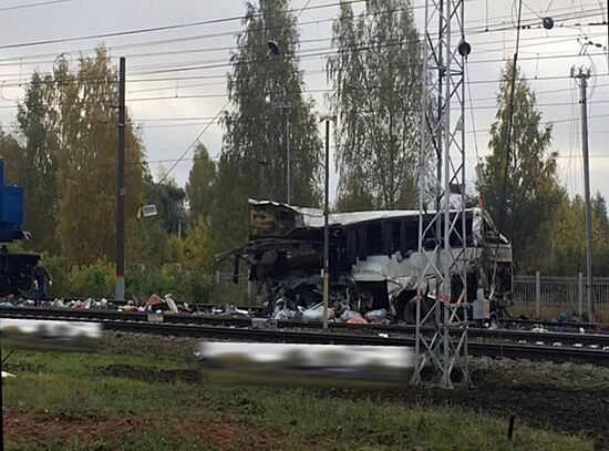 Train collides with bus at railway crossing in Vladimir Region