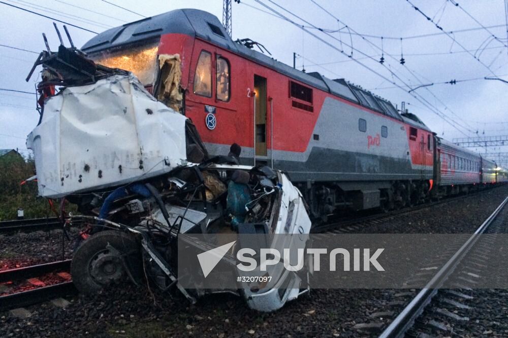 Train collides with bus at railway crossing in Vladimir Region