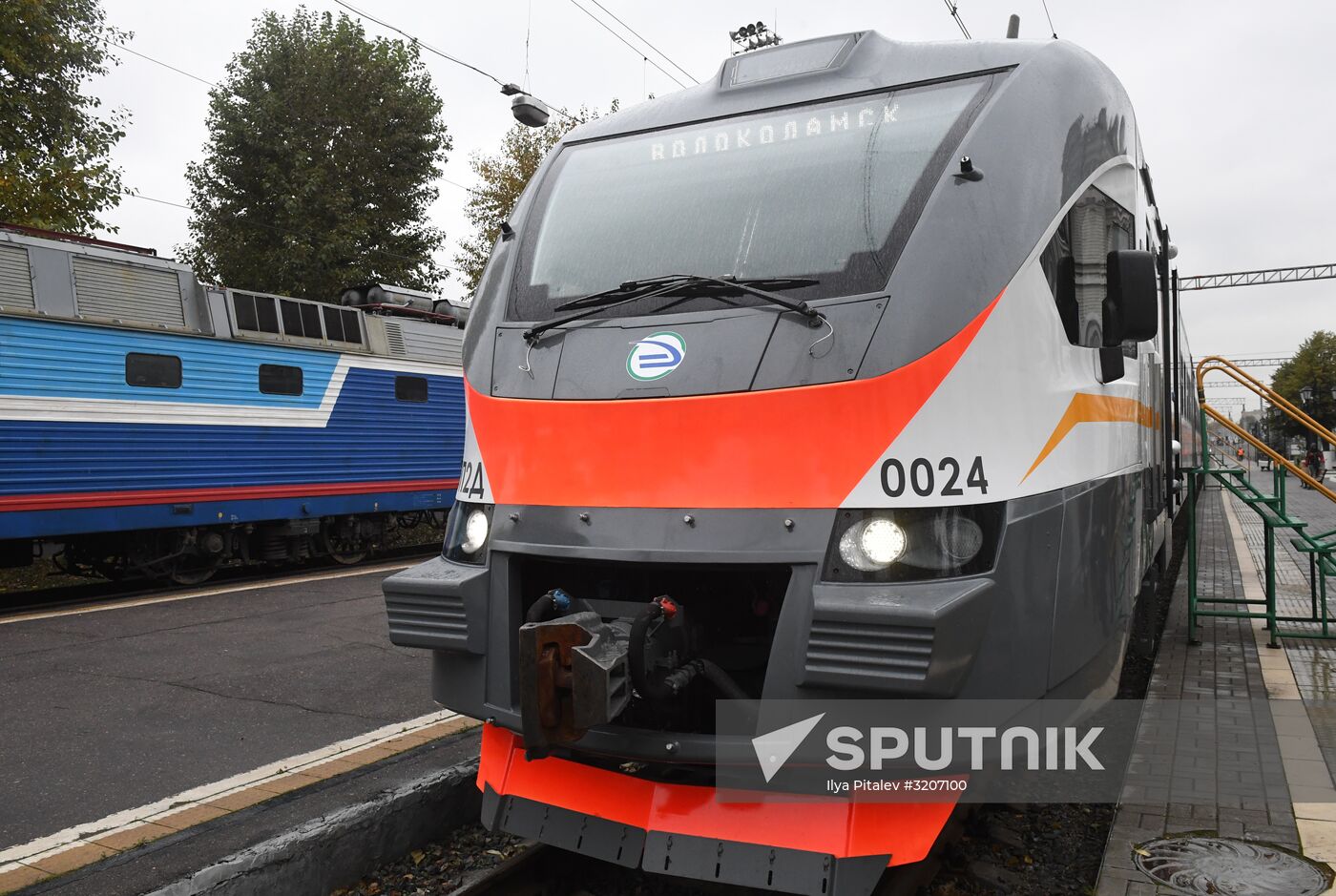 Russian Railways presents Kremlin Cadets branded train