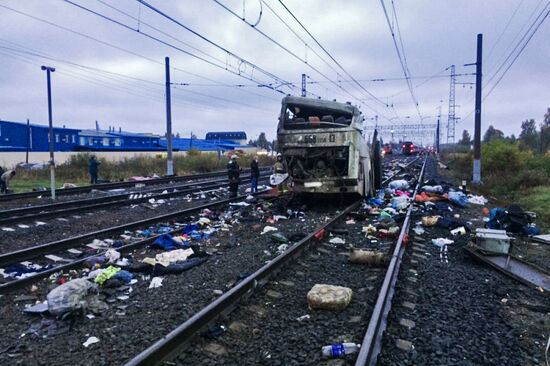 Train collides with bus at railway crossing in Vladimir Region
