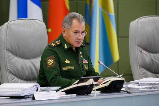 Minister of Defense Sergei Shoigu holds conference call with Russian military leadership