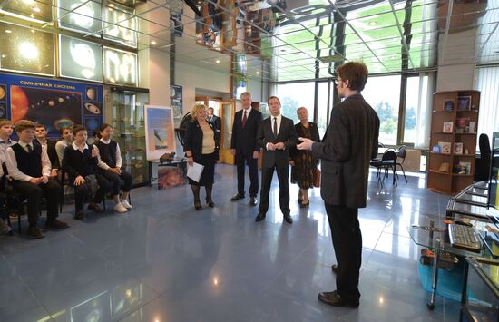 Prime Minister Dmitry Medvedev at Vorobyovy Gory educational complex