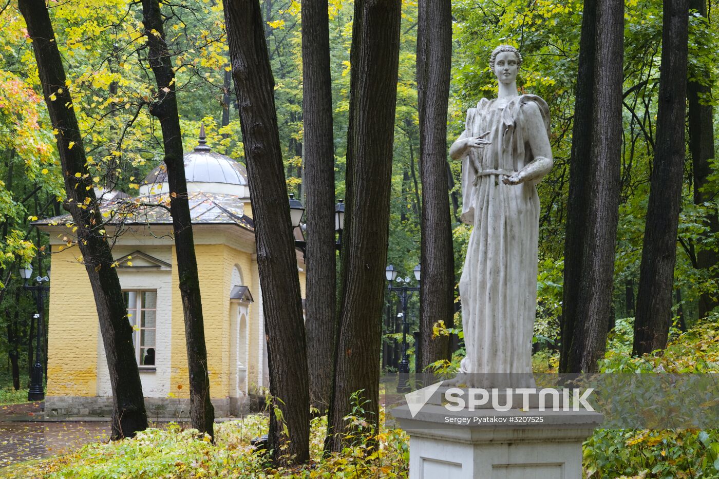 Autumn in Tsaritsyno Park