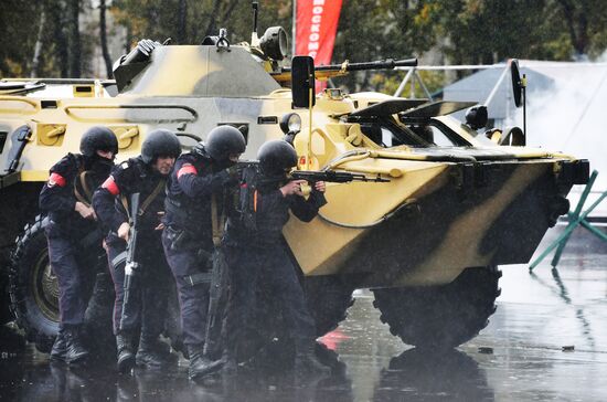 Russian capital's police holds athletic festival