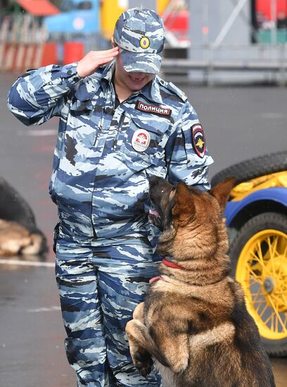 Russian capital's police holds athletic festival