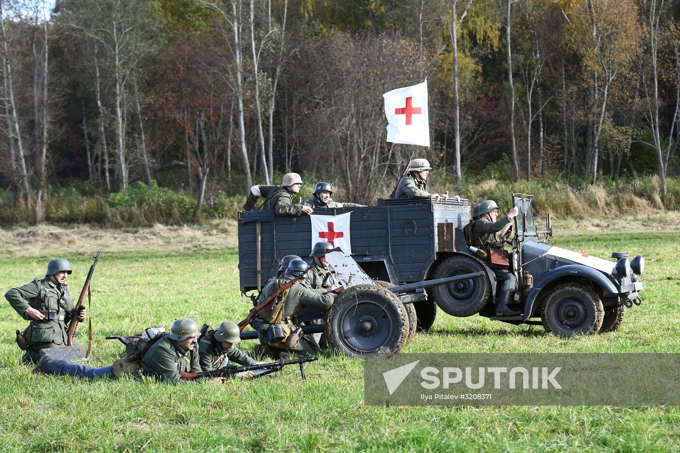 Moscow Is Behind Us: 1941 military and historic festival