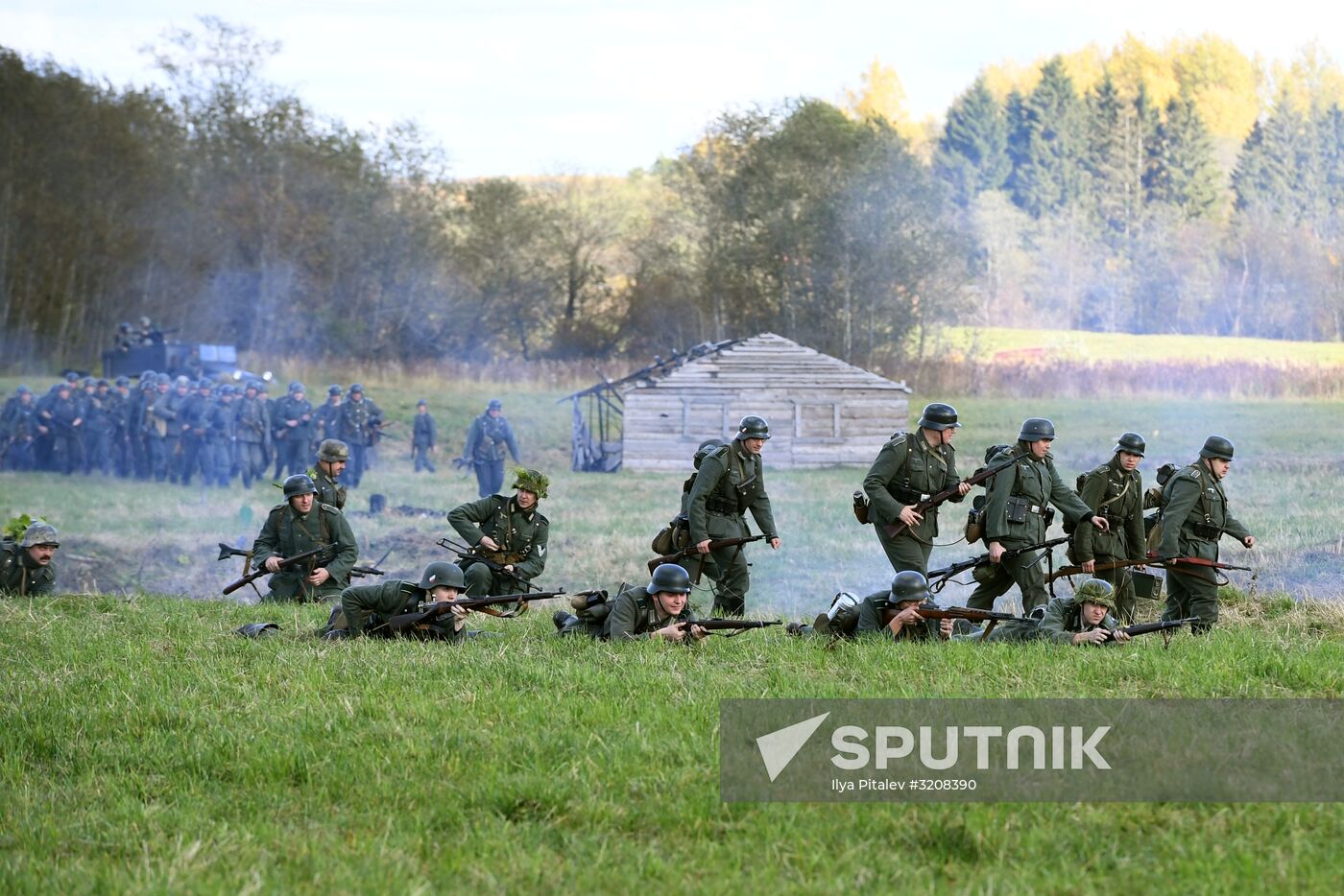 Moscow Is Behind Us: 1941 military and historic festival