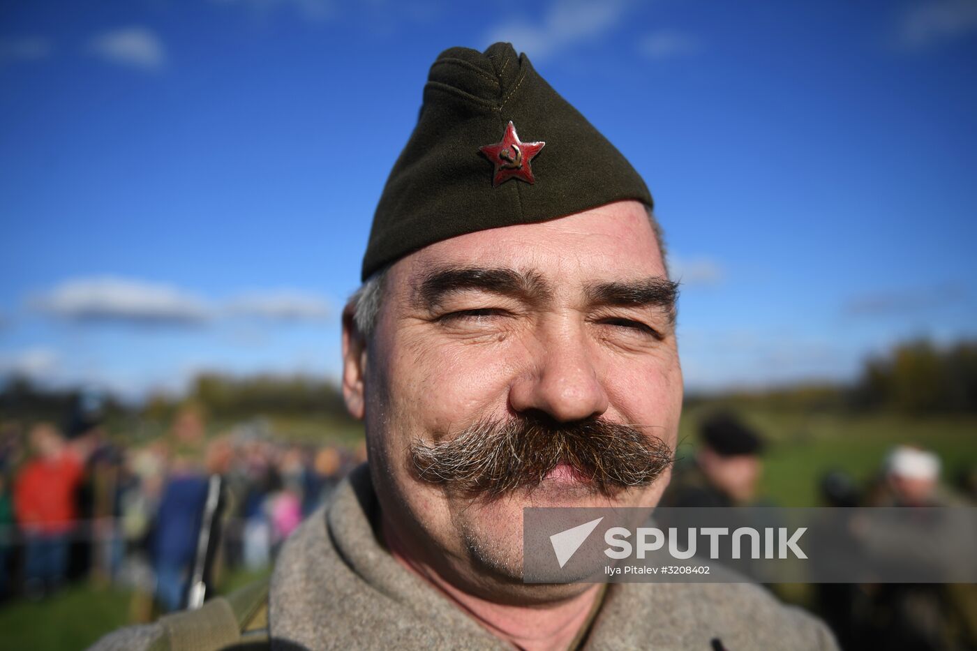 Moscow Is Behind Us: 1941 military and historic festival