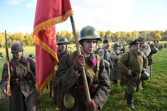 Moscow Is Behind Us: 1941 military and historic festival