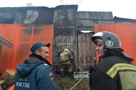 Vostochny market catches fire