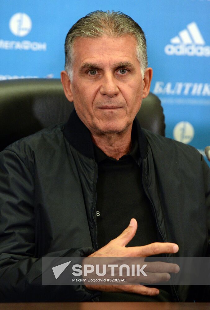 Football. Iranian team's raining session