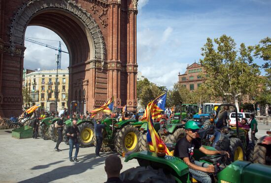 Situation outside Parliament of Catalonia in Barcelona