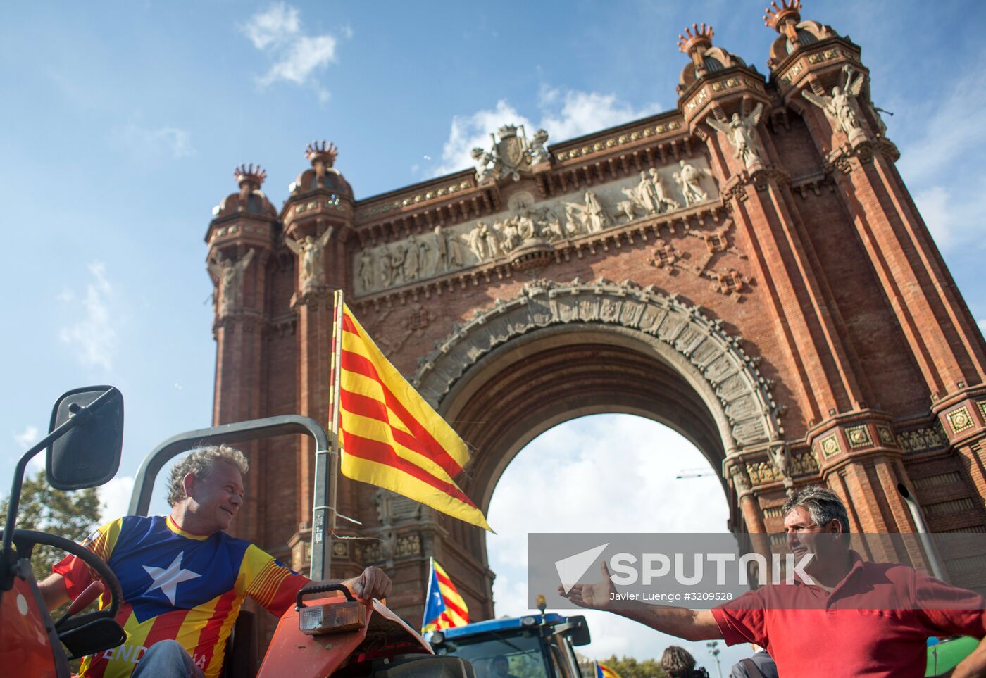 Situation outside Parliament of Catalonia in Barcelona