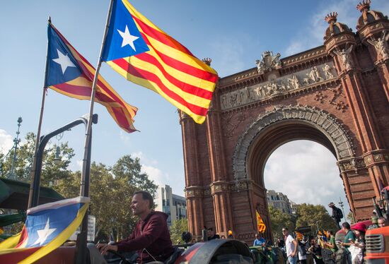 Situation outside Parliament of Catalonia in Barcelona