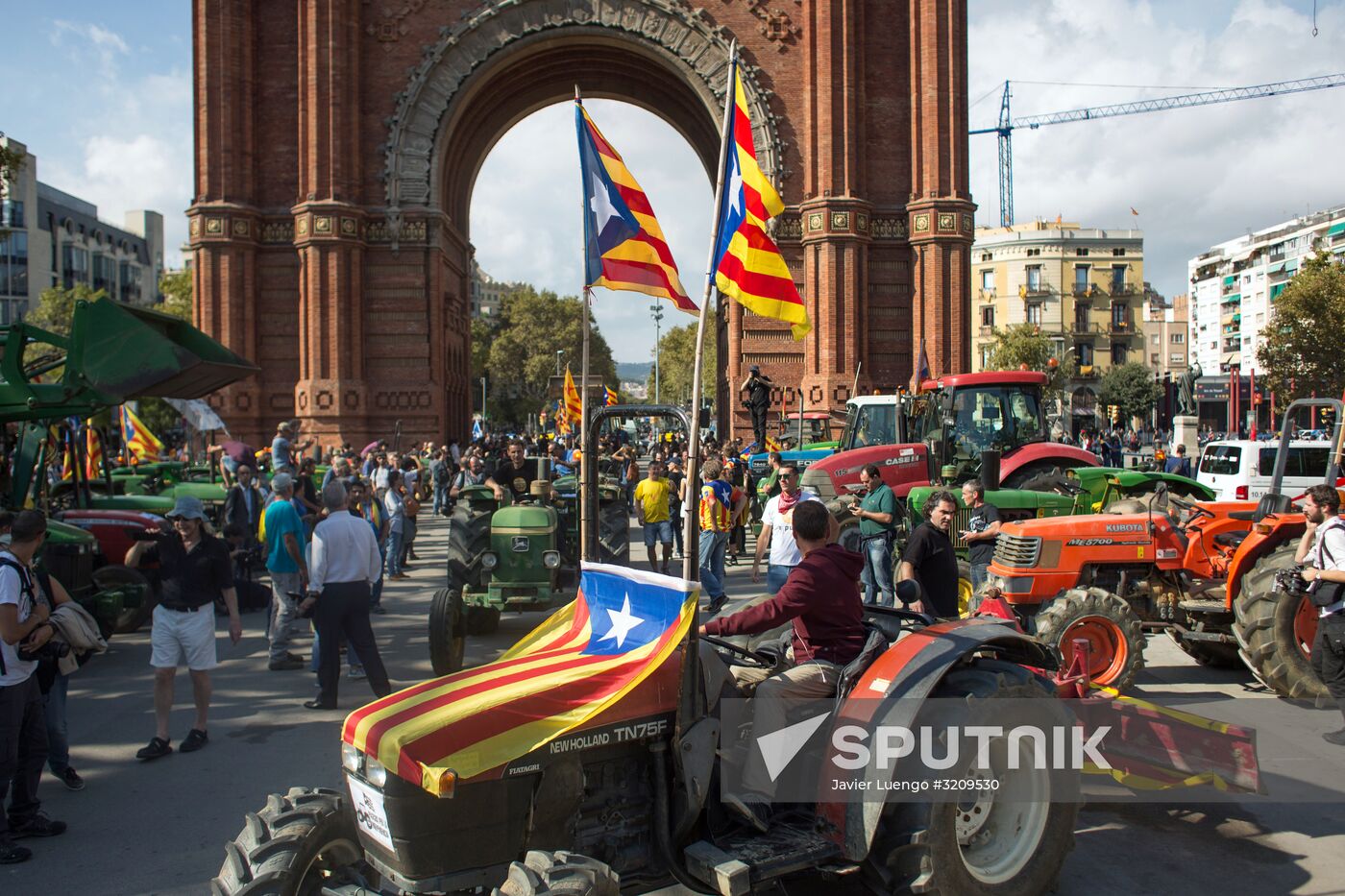 Situation outside Parliament of Catalonia in Barcelona
