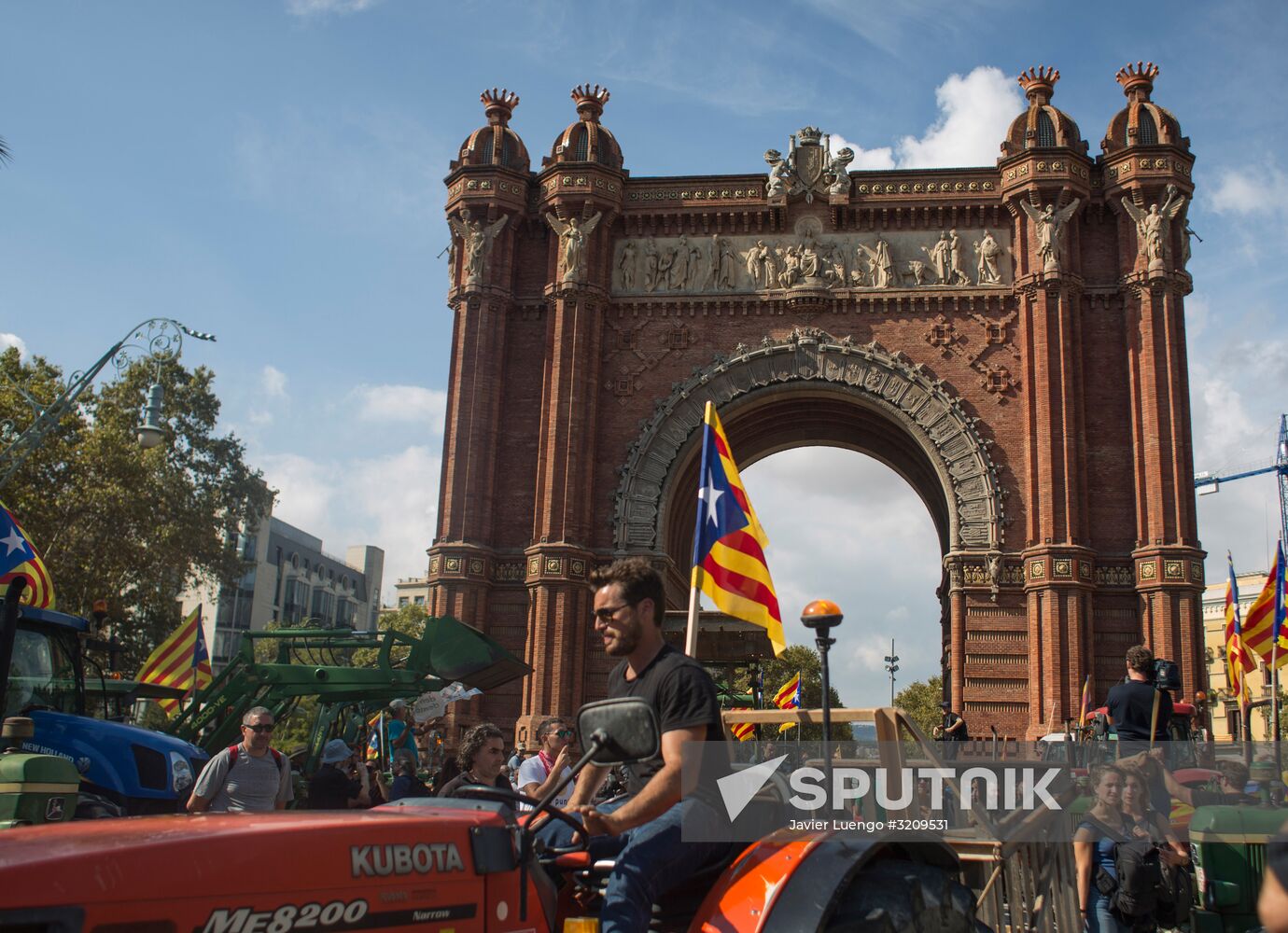 Situation outside Parliament of Catalonia in Barcelona