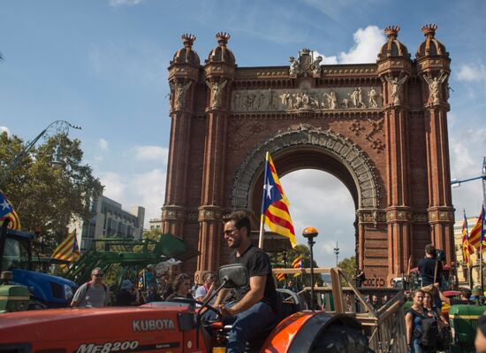 Situation outside Parliament of Catalonia in Barcelona