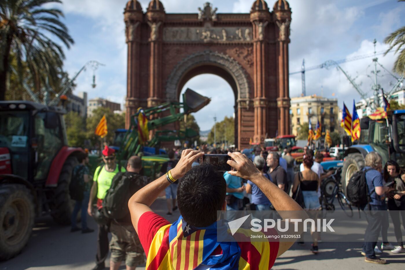 Situation outside Parliament of Catalonia in Barcelona