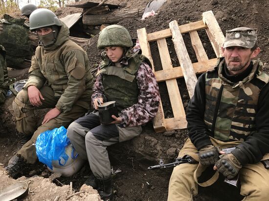 Servicemen at Donetsk People's Republic's special purpose regiment