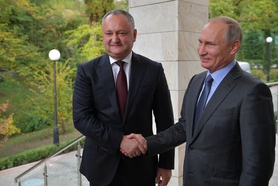 President Vladimir Putin meets with President of Moldova Igor Dodon