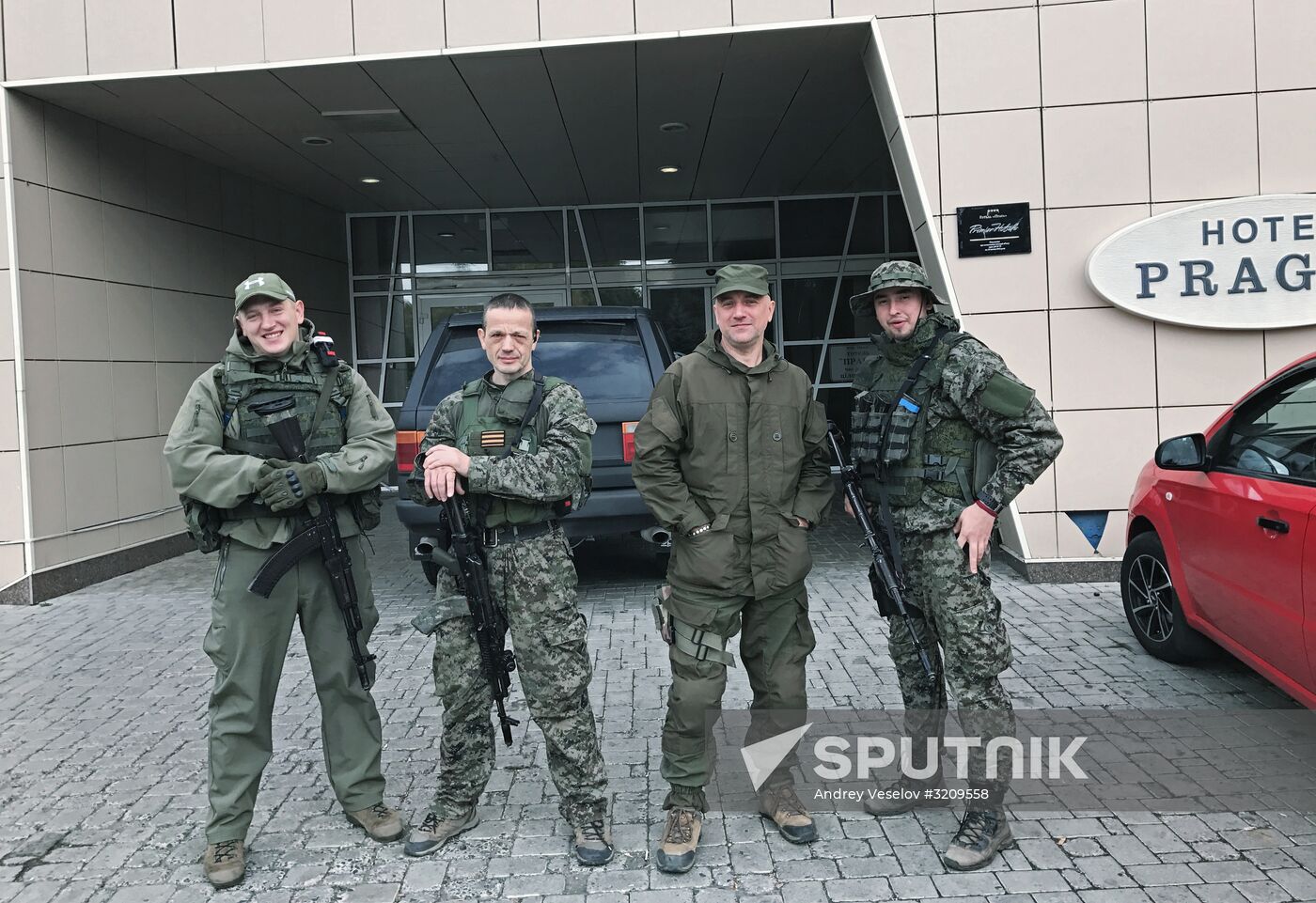 Servicemen at Donetsk People's Republic's special purpose regiment