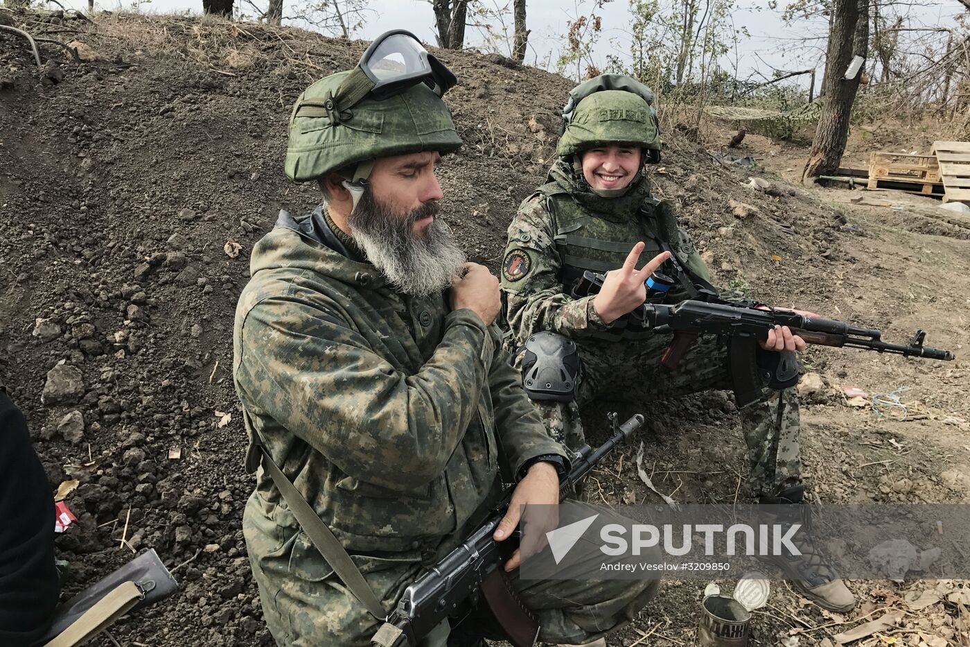 Servicemen at Donetsk People's Republic's special purpose regiment