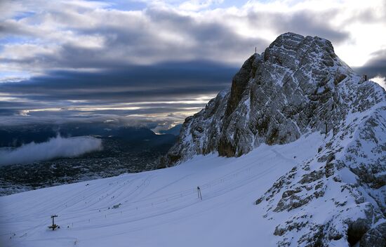 Skiing race. Training session of Russia's national team