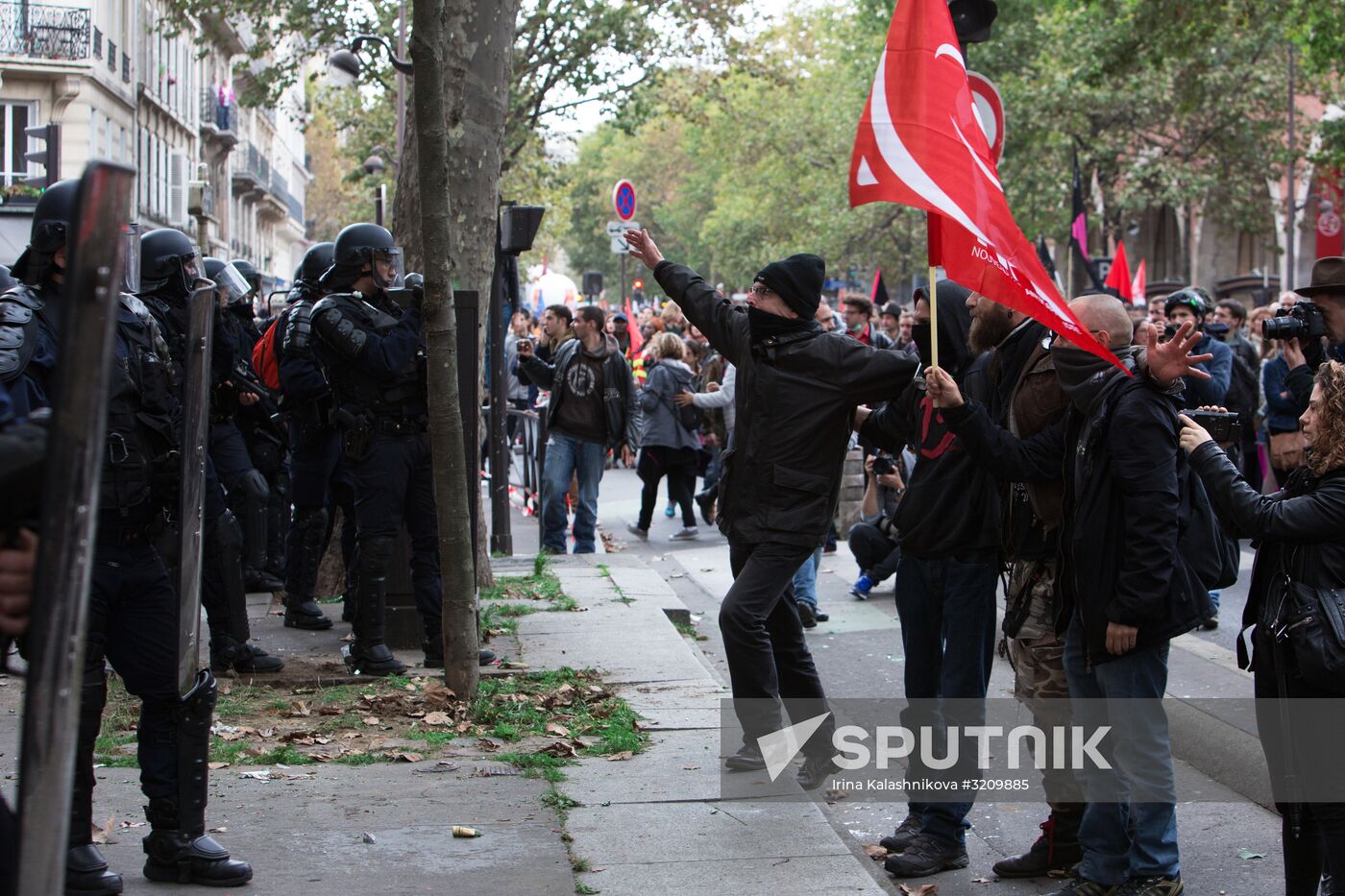 Protests in Paris against labor reform