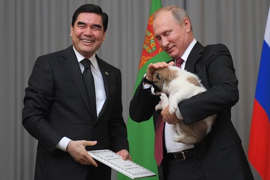 President Vladimir Putin meets with President of Turkmenistan Gurbanguly Berdimuhamedow