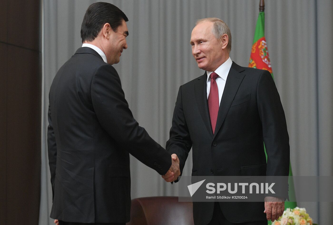 President Vladimir Putin meets with President of Turkmenistan Gurbanguly Berdimuhamedow