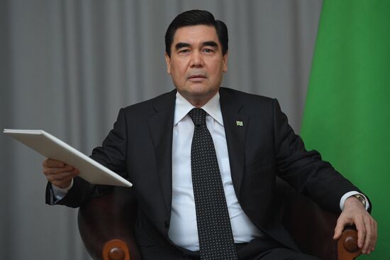 President Vladimir Putin meets with President of Turkmenistan Gurbanguly Berdimuhamedow