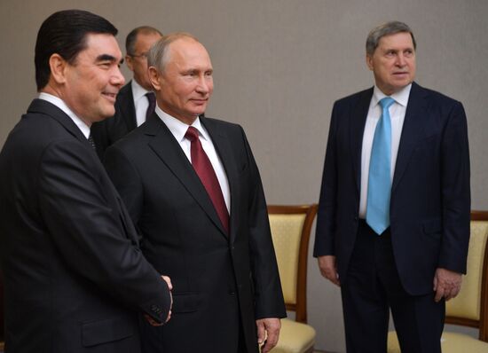 President Vladimir Putin meets with President of Turkmenistan Gurbanguly Berdimuhamedow