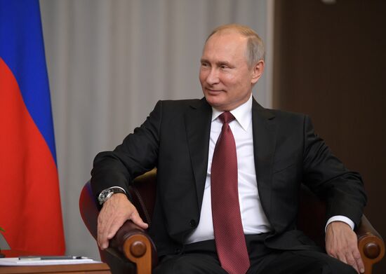 President Vladimir Putin meets with President of Turkmenistan Gurbanguly Berdimuhamedov