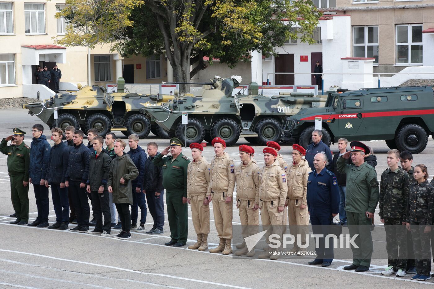 Conscript Day patriotic campaign in Simferopol
