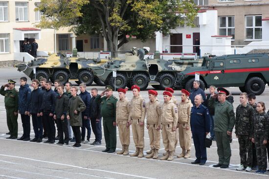 Conscript Day patriotic campaign in Simferopol