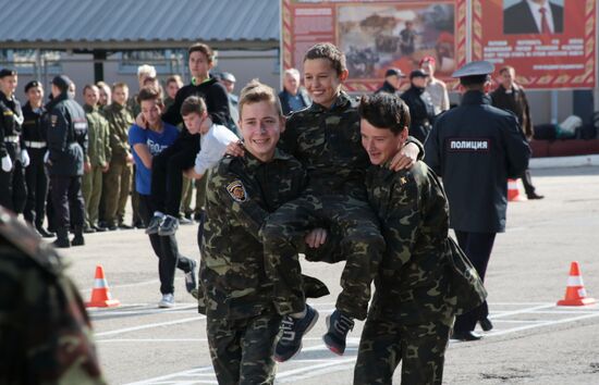 Conscript Day patriotic campaign in Simferopol