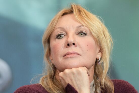 News conference with cast and crew of The Last Warrior