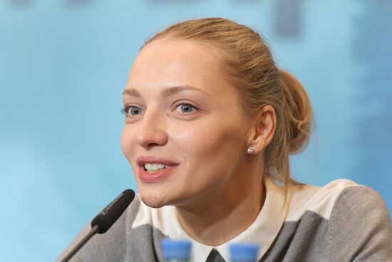 News conference with cast and crew of The Last Warrior