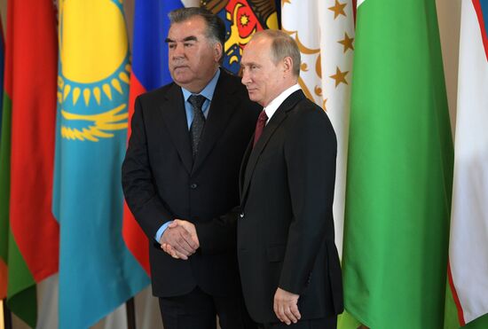 President Vladimir Putin attends meeting of CIS Council of Heads of State