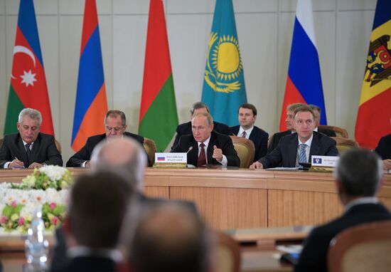 President Vladimir Putin attends meeting of CIS Council of Heads of State