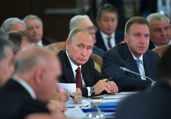 President Vladimir Putin attends meeting of CIS Council of Heads of State